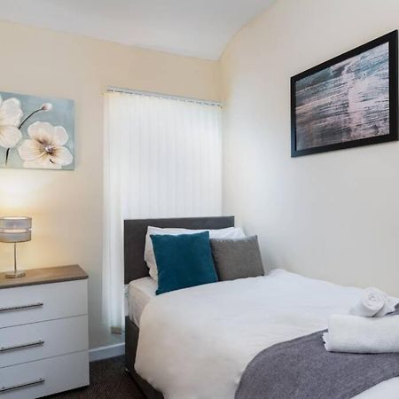 Sleeps 5, Smart Tv'S In Bedrooms 斯旺西 外观 照片