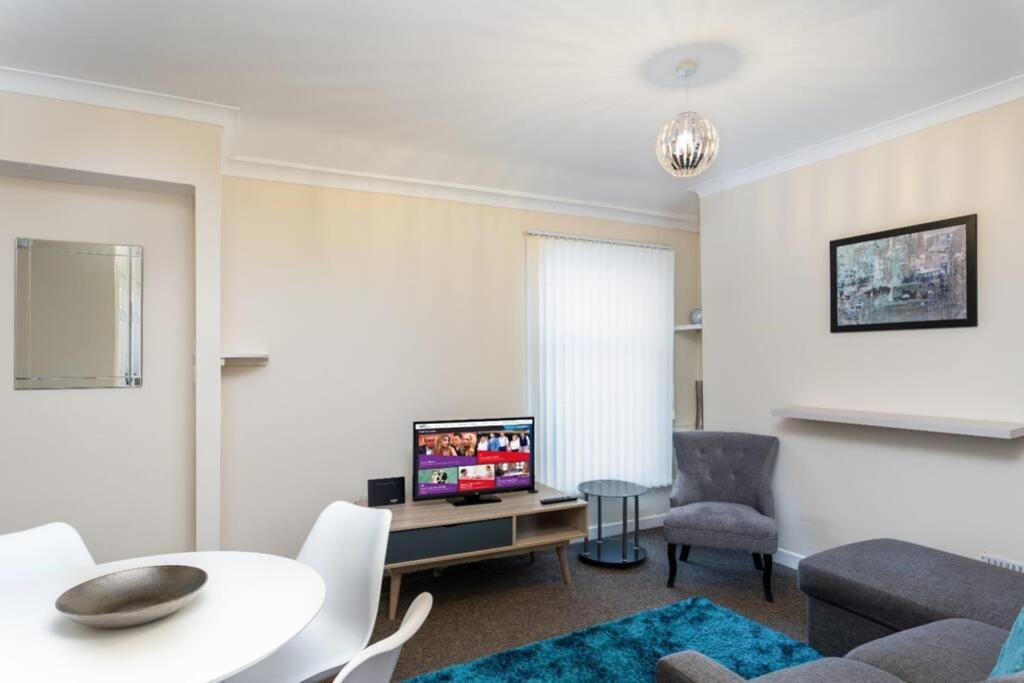 Sleeps 5, Smart Tv'S In Bedrooms 斯旺西 外观 照片